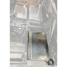 Load image into Gallery viewer, RPM Pro R, Turbo R, Pro XP, Pro S 4 Seat 7.5 Gallon Floor Board Fuel Tank